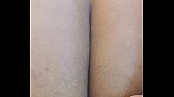 Gadis Indonesia Menggila dengan Kontol Hitam dan Menunggangi untuk Sperma