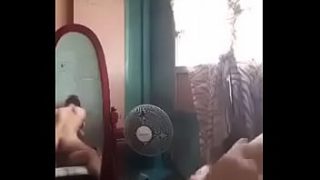 Pacar Pacar Bercinta dalam Bahasa Hindi