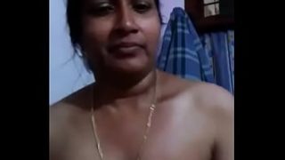Gadis Desi Manis yang Menggoda
