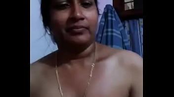 Gadis Desi Manis yang Menggoda
