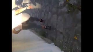 Celana Kaki Transparan yang Menggoda