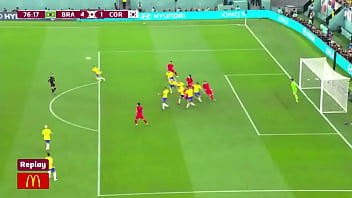 Brasil menelanjangi Korea dengan gaya doggy