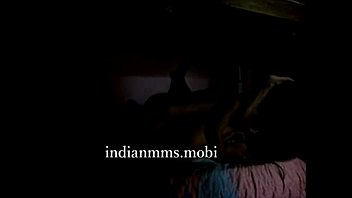 Desi panas yang menggoda
