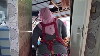 MILF Muslim Indonesia Montok dan Menggoda