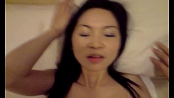 Lynn si gadis Tiongkok cantik yang menggoda