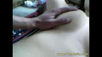 Desi yang Menggoda