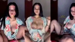 Tampilan Menggoda Miss Angela, Payudara Montok dengan Puting Cokelat yang Menggairahkan