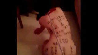 淫贱母狗跪爬调教 肛塞狗链满身污言