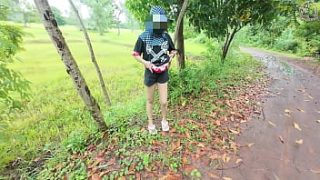 สาวไทยโชว์หีริมทาง เสียงไทยชัดเจน
