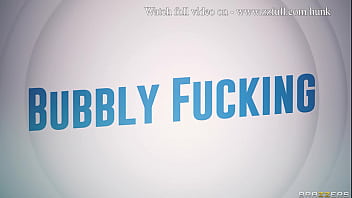 Bocah Montok Katalina Kyle – Tonton Fullnya di www.zzfull.com/hunk