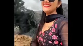 Sensasi Susu Bhabhi Desi Naik Turun Menggairahkan