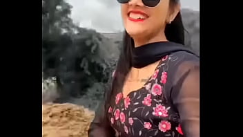 Sensasi Susu Bhabhi Desi Naik Turun Menggairahkan