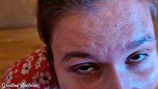 Kekasih Rusiamu yang Penuh Kasih, Dukungan, dan Kenikmatan Mulut (ASMR)
