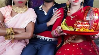 Pesta Malam Karwa Chauth, Ranjang Panas Istri Desi Hindi