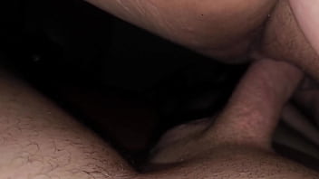 POV istri Arab merekam perselingkuhan dengan teman-teman dan menerima ejakulasi di dalam vagina