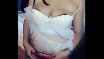 Gairah Malam di Ranjang Tirai Bambu
