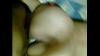 Gadis Seksi Indonesia dengan Payudara Montok 01