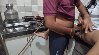 देसी चुदाई का जंगी अंदाज