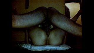 Mami Indonesia panas pantat gede dan memek basah ditusuk empat jari lalu digencet habis-habisan