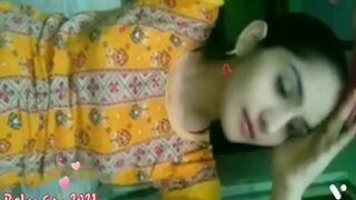 Bidadari Kerala yang Nakal Menggoda Kekasihnya di Belakang Suami