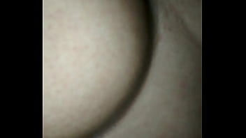 Istri pengkhianat menikmati lagi satu kontol