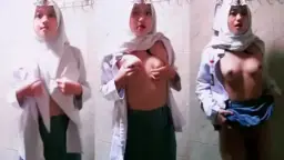 Gadis SMP yang Menggoda Saat Pulang Sekolah