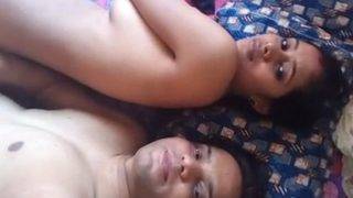 Malam Mesra Penuh Nafsu Meghana di Bulan Madu