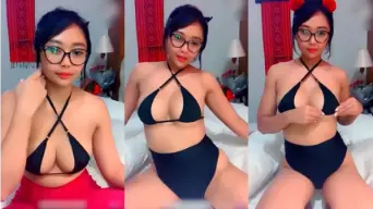 Toge MangoLive: Host Seksi yang Bikin Penonton Bergairah