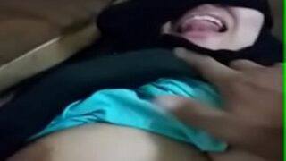 Video panas cewek Pakistan montok bercinta dengan kekasihnya