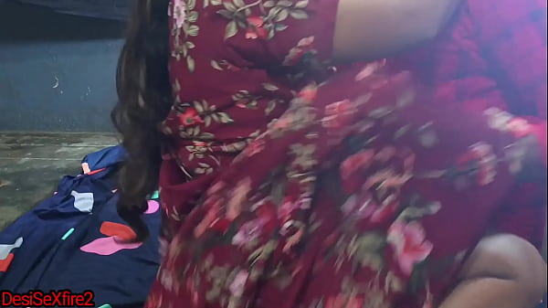 Maa chhoti ke saath mazedaar sex ki raat, Hindi mein garam awaaz