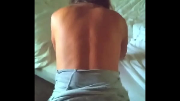 Candi Annie, Milf Matang Menggairahkan, Membungkuk untuk Ditembak dari Belakang di Pagi Hari Hingga Pantatnya Penuh dengan Sperma