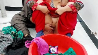 Membantu Adik Tiri Mencuci Pakaian dengan Imbalan Seks Anal dan Suara Mesra dalam Bahasa Hindi