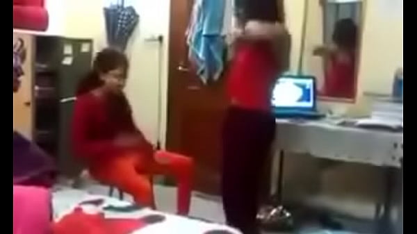 Ngewe Seru di Asrama: Kisah Panas Mahasiswa India
