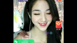 Gadis Asia Menggoda di Uplive, Tunjukkan Aksi Hot dan Menggairahkan