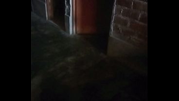 Mamá solitaria abre las piernas en Villa María