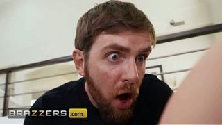 Menggoyang Kontol Teman Sekamar, Myra Mengerang Nikmat / Brazzers/ Masukkan Kode XVPROMO di Situs Resmi untuk Diskon