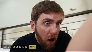 Menggoyang Kontol Teman Sekamar, Myra Mengerang Nikmat / Brazzers/ Masukkan Kode XVPROMO di Situs Resmi untuk Diskon