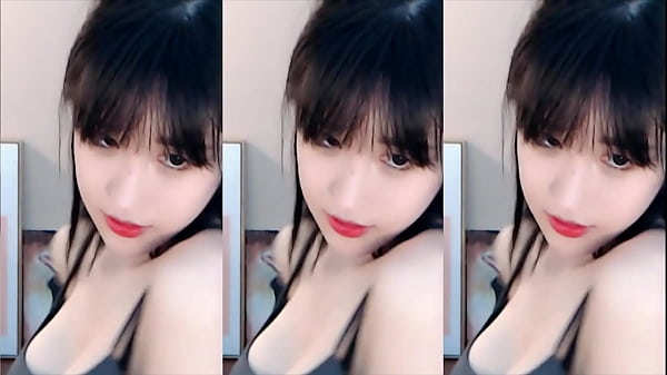 Cô nàng Trung Hoa uốn éo quyến rũ, mời gọi cuộc yêu nồng cháy