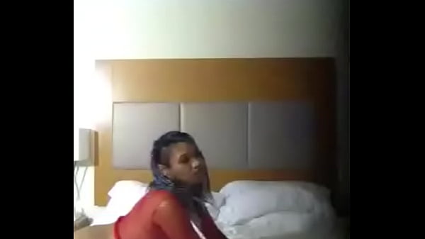 Gadis Tionghoa Eksotis Telanjang Bulat di Kamar Gelap Part 2