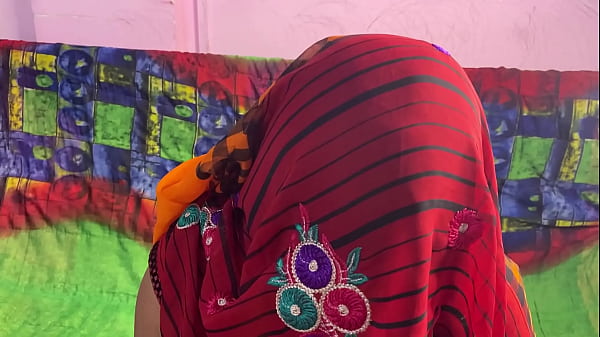 Sasur Ghusa Kamre Mein Jab Bahu Sone Ja Rahi Thi, Chodne Laga Zor Se Aur Awaz Nikalne Lagi