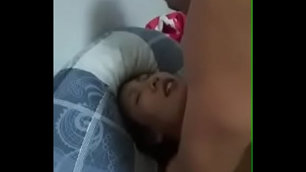 Suami Menyaksikan Istri Tionghoanya Dihajar Pria Kulit Putih untuk Pertama Kalinya
