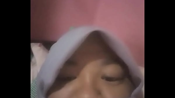 Tante Desi yang menggoda dan siap memuaskan