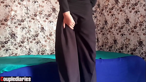 Istri berhijab Arab panas dan memanggil kekasih gelapnya