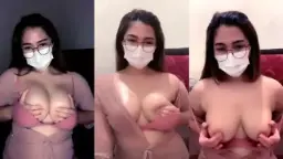 Zara Susu Montok Idaman, Pantat Besar Bergoyang Menggoda Saat Twerk