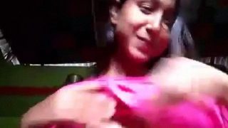 Gadis desa Bangladesh manis memamerkan video bugil sepenuhnya