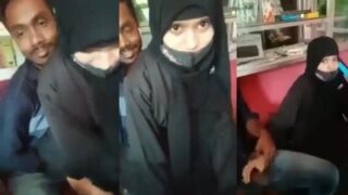 Menggoda pacar hijab 19 tahunku dengan gaya panas ala Pakistan
