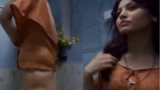 Video MMS Urvashi Rautela Beredar Ganas di Internet