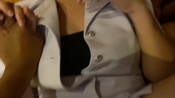 Ngentot sama temen sampe crot di kostum perawat, ngesot keras banget!