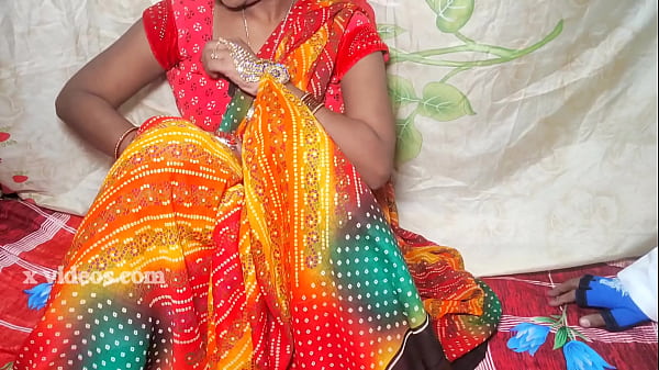 भारतीय देसी बीबी की गर्म हिंदी आवाज में रसीली चुदाई
