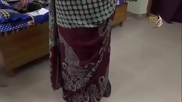 Bhabhi India yang panas dengan tukang jahit, suara desahan dalam bahasa Hindi
